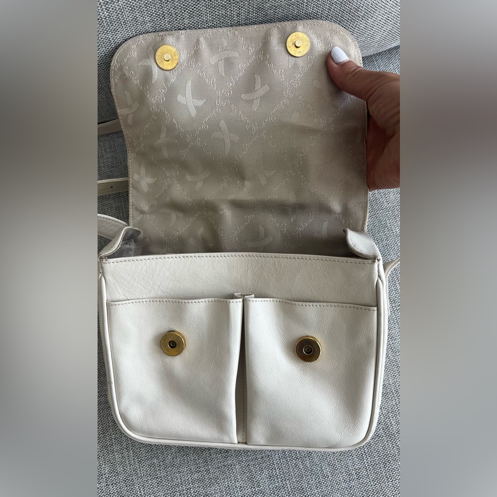 Paloma Picasso White Leather shoulder Bag with Gold logo - Picture 12 of 17